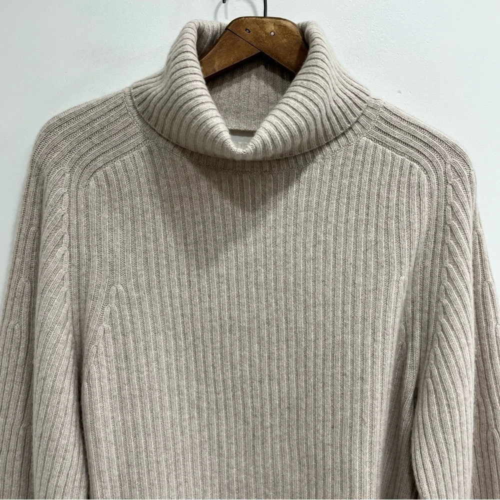 Vince Open Back Ribbed Turtleneck Cashmere Sweater Oatmeal Tan Gray Woman’s XL